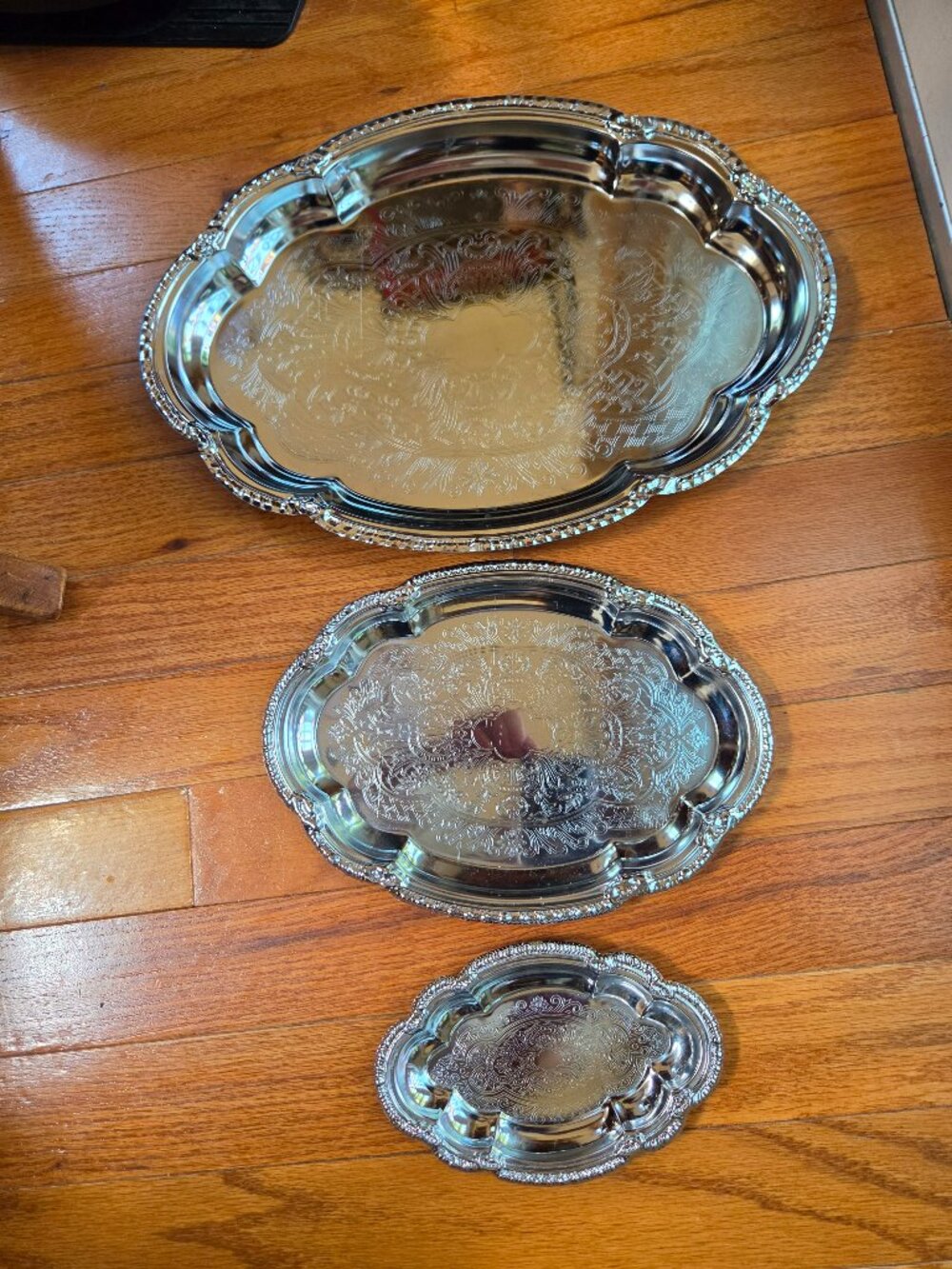 vintage interpur metal serving trays set of three with etched design